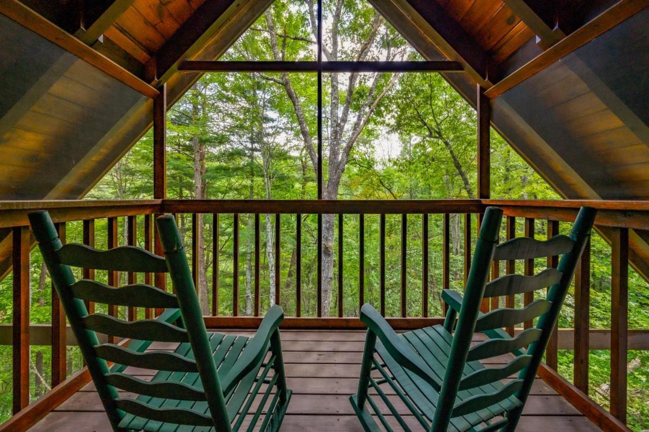 Gypsy Road - Privacy! Log Cabin With Hot Tub, Wifi, Directv And Arcade 塞维尔维尔 外观 照片