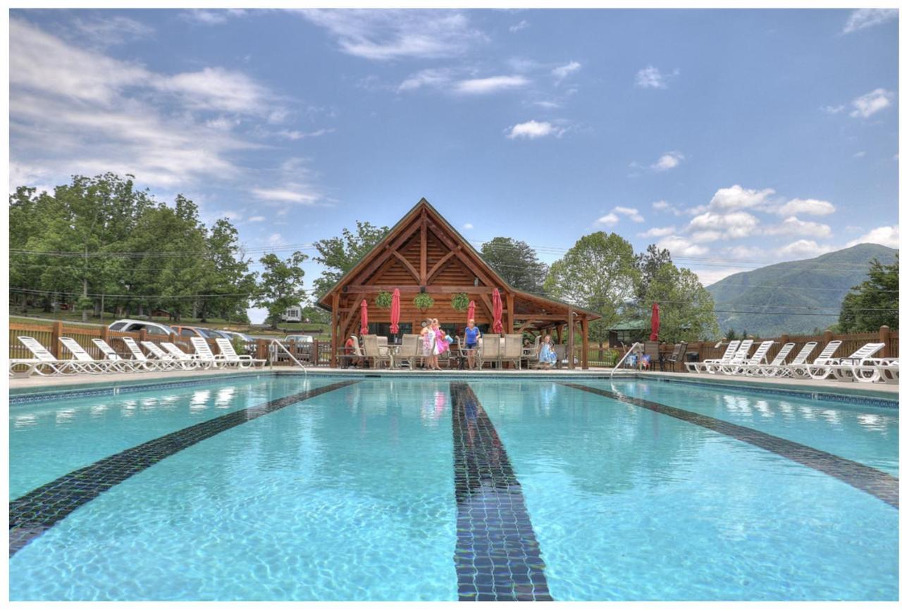 Gypsy Road - Privacy! Log Cabin With Hot Tub, Wifi, Directv And Arcade 塞维尔维尔 外观 照片